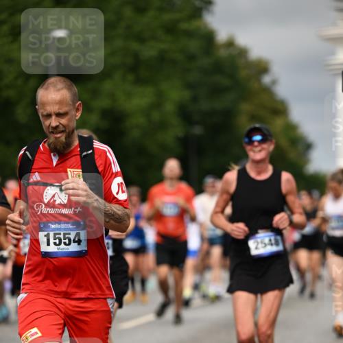 29.06.2025 - hella hamburg halbmarathon Dr. Thomas Lammeyer http://msf.ph/oto/8491912 29.06.2025 10:22:06 Kennedybrücke 1015, 1067, 1274, 1298, 1458, 1477, 1554, 1622, 1641, 1982, 2087, 2094, 2147, 2305, 2548, 2931, 3138, 3482, 3977, 4194, 4738, 4804, 5002, 5004, 5023, 5290, 5294, 7094, 7641, 7649, 7882, 8144, 8248, 8607, 9539, 9586, 9717, 9734, 9798, 9834, 10332, 10509, 10677, 10831, 11275, 11372 meine-sportfotos.de