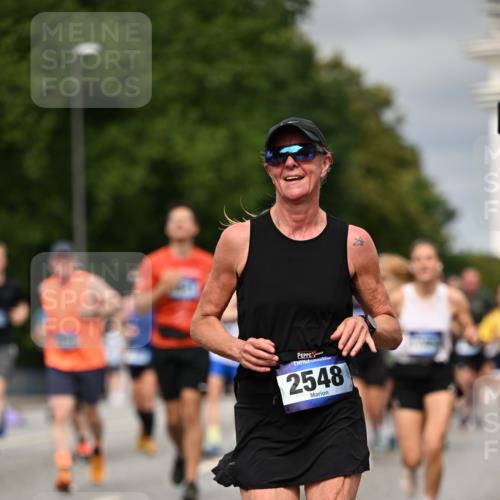 29.06.2025 - hella hamburg halbmarathon Dr. Thomas Lammeyer http://msf.ph/oto/8491996 29.06.2025 10:22:07 Kennedybrücke 1067, 1298, 1458, 1477, 1554, 1622, 1641, 1982, 2087, 2094, 2147, 2305, 2548, 2931, 3138, 3482, 3977, 4194, 4738, 4804, 5002, 5004, 5023, 5290, 5294, 6332, 7094, 7160, 7641, 7649, 7882, 8144, 8248, 8607, 9539, 9586, 9717, 9734, 9798, 9834, 10332, 10509, 10831, 11275, 11352, 11372 meine-sportfotos.de