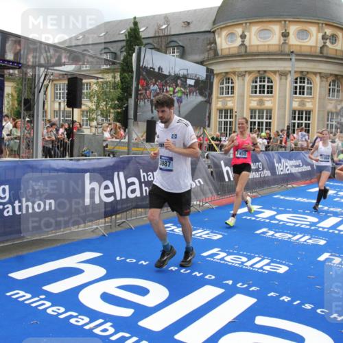 29.06.2025 - hella hamburg halbmarathon Michael Strokosch http://msf.ph/oto/8492025 29.06.2025 10:46:16 Ziel 1569, 1759, 2048, 2590, 2707, 3056, 3087, 4949, 6388, 7450, 7961, 9497, 10796, 11094, 11125, 16136, 16466, 16475, 17190, 18797 meine-sportfotos.de