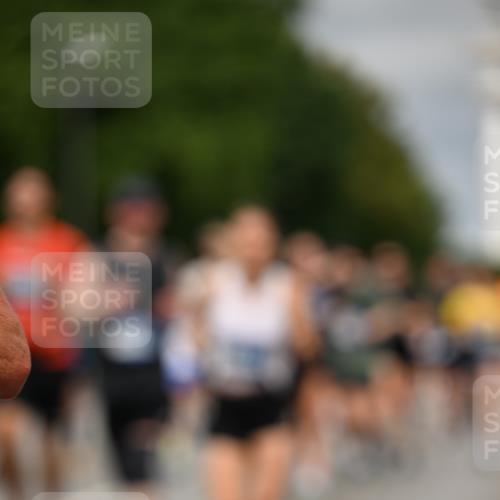 29.06.2025 - hella hamburg halbmarathon Dr. Thomas Lammeyer http://msf.ph/oto/8492082 29.06.2025 10:22:09 Kennedybrücke 1067, 1268, 1298, 1477, 1554, 1622, 1641, 1982, 2087, 2094, 2147, 2305, 2548, 2931, 3138, 3482, 3977, 4194, 4738, 4804, 5002, 5004, 5023, 5290, 5294, 6332, 7094, 7160, 7641, 7649, 7882, 7883, 8144, 8248, 9539, 9586, 9717, 9734, 9798, 9834, 10332, 10509, 10831, 10946, 11275, 11352, 11372 meine-sportfotos.de