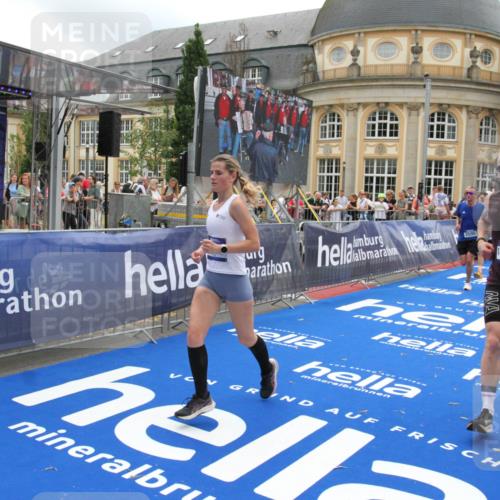 29.06.2025 - hella hamburg halbmarathon Michael Strokosch http://msf.ph/oto/8492088 29.06.2025 10:46:18 Ziel 1569, 1759, 2048, 2590, 3056, 3087, 4949, 6388, 7450, 9497, 10796, 11094, 14200, 14262, 17190, 18797 meine-sportfotos.de