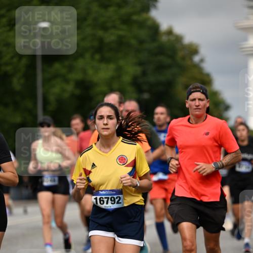 29.06.2025 - hella hamburg halbmarathon Dr. Thomas Lammeyer http://msf.ph/oto/8492377 29.06.2025 10:22:14 Kennedybrücke 1067, 1268, 1298, 1477, 1554, 1641, 1982, 2087, 2147, 2305, 2548, 2634, 3482, 3977, 4194, 4738, 4804, 5002, 5004, 5023, 5290, 5294, 6332, 7094, 7160, 7413, 7641, 7649, 7838, 7882, 7883, 8144, 8248, 9539, 9586, 9717, 9734, 9798, 9834, 9844, 10174, 10332, 10831, 10908, 10946, 11275, 11352 meine-sportfotos.de