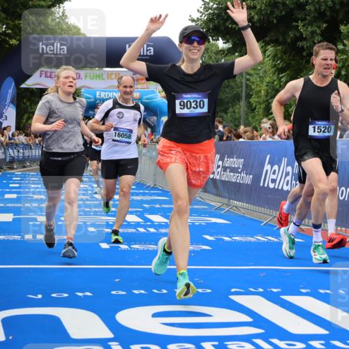 29.06.2025 - hella hamburg halbmarathon Strokosch-Dieckow http://msf.ph/oto/8492382 29.06.2025 10:44:57 Ziel 1171, 1424, 1520, 2098, 2890, 3917, 4425, 6266, 7709, 7843, 9030, 9710, 9720, 10741, 11688, 12161, 13919, 15334, 16058, 17381, 17382, 17406, 17544, 18055, 18631 meine-sportfotos.de