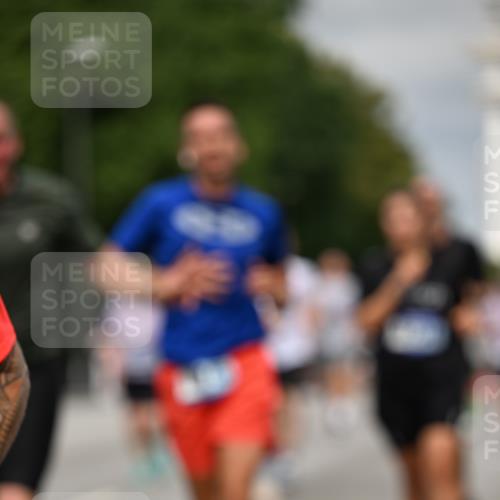 29.06.2025 - hella hamburg halbmarathon Dr. Thomas Lammeyer http://msf.ph/oto/8492577 29.06.2025 10:22:17 Kennedybrücke 1067, 1268, 1298, 1477, 1554, 1641, 1820, 1982, 2087, 2147, 2305, 2548, 2634, 3125, 3482, 3977, 4194, 4738, 4804, 5023, 5290, 5294, 5909, 6332, 7094, 7160, 7413, 7641, 7649, 7838, 7882, 7883, 8248, 9539, 9586, 9717, 9734, 9798, 9834, 9844, 10174, 10332, 10659, 10831, 10908, 10946, 11352 meine-sportfotos.de