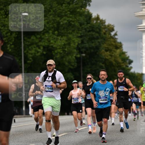 29.06.2025 - hella hamburg halbmarathon Dr. Thomas Lammeyer http://msf.ph/oto/8493417 29.06.2025 10:22:28 Kennedybrücke 1067, 1234, 1268, 1298, 1477, 1820, 2087, 2305, 2335, 2634, 2821, 3125, 3482, 4123, 4194, 4738, 5290, 5909, 6332, 7160, 7413, 7445, 7649, 7838, 7882, 7883, 8067, 8248, 8341, 9222, 9586, 9717, 9734, 9834, 9844, 10174, 10659, 10908, 10946, 11352 meine-sportfotos.de