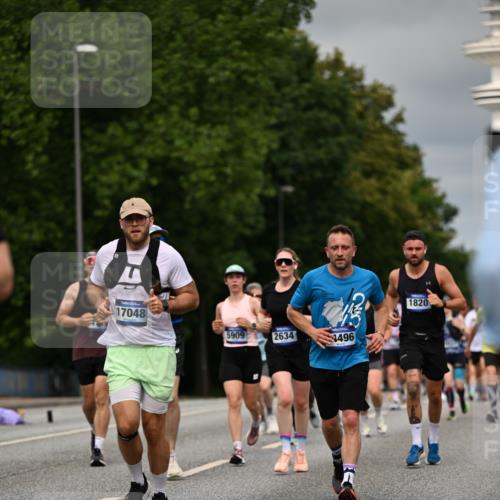 29.06.2025 - hella hamburg halbmarathon Dr. Thomas Lammeyer http://msf.ph/oto/8493488 29.06.2025 10:22:29 Kennedybrücke 1234, 1268, 1477, 1820, 2087, 2305, 2335, 2634, 2821, 3125, 3482, 4123, 4194, 4738, 5290, 5909, 6332, 7160, 7413, 7445, 7649, 7838, 7882, 7883, 8067, 8248, 8341, 9222, 9586, 9717, 9734, 9834, 9844, 10174, 10659, 10908, 10946, 11352 meine-sportfotos.de