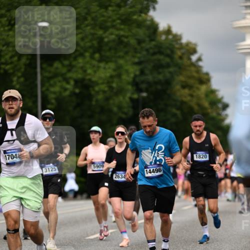 29.06.2025 - hella hamburg halbmarathon Dr. Thomas Lammeyer http://msf.ph/oto/8493494 29.06.2025 10:22:30 Kennedybrücke 1234, 1268, 1477, 1820, 2087, 2305, 2335, 2634, 2821, 3125, 3482, 4123, 4194, 4383, 4738, 5290, 5909, 6332, 7160, 7413, 7445, 7649, 7838, 7882, 7883, 8067, 8341, 9222, 9276, 9586, 9717, 9834, 9844, 10174, 10659, 10908, 10946, 11352 meine-sportfotos.de