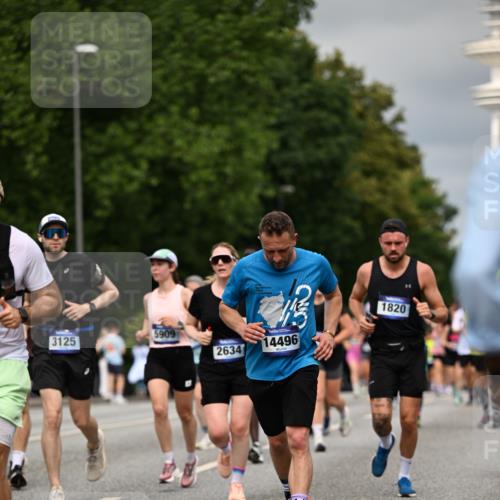 29.06.2025 - hella hamburg halbmarathon Dr. Thomas Lammeyer http://msf.ph/oto/8493509 29.06.2025 10:22:30 Kennedybrücke 1234, 1268, 1477, 1820, 2087, 2305, 2335, 2634, 2821, 3125, 3482, 4123, 4194, 4383, 4738, 5290, 5909, 6332, 7160, 7413, 7445, 7649, 7838, 7882, 7883, 8067, 8341, 9222, 9276, 9586, 9717, 9834, 9844, 10174, 10659, 10908, 10946, 11352 meine-sportfotos.de