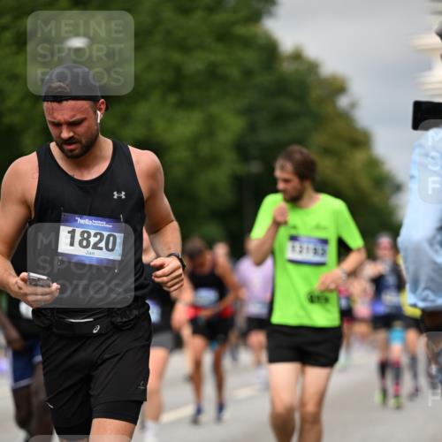 29.06.2025 - hella hamburg halbmarathon Dr. Thomas Lammeyer http://msf.ph/oto/8493766 29.06.2025 10:22:34 Kennedybrücke 1234, 1268, 1477, 1820, 2087, 2335, 2634, 2821, 3125, 3202, 3482, 4123, 4383, 5290, 5909, 6332, 7121, 7160, 7413, 7445, 7649, 7838, 7882, 7883, 8067, 8341, 9222, 9276, 9505, 9717, 9834, 9844, 10174, 10502, 10659, 10856, 10908, 10946, 11020, 11352 meine-sportfotos.de