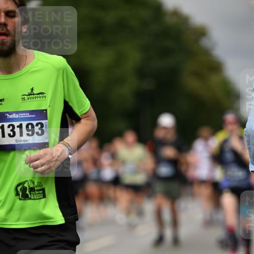 29.06.2025 - hella hamburg halbmarathon Dr. Thomas Lammeyer http://msf.ph/oto/8493903 29.06.2025 10:22:37 Kennedybrücke 1234, 1268, 1820, 2335, 2634, 2821, 3125, 3202, 4123, 4383, 5611, 5733, 5909, 6332, 6413, 7121, 7160, 7413, 7445, 7838, 7883, 8067, 8341, 8665, 9222, 9276, 9505, 9844, 10174, 10467, 10502, 10659, 10856, 10908, 10946, 11020, 11352 meine-sportfotos.de