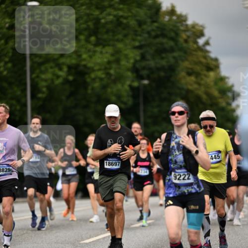 29.06.2025 - hella hamburg halbmarathon Dr. Thomas Lammeyer http://msf.ph/oto/8493940 29.06.2025 10:22:38 Kennedybrücke 1234, 1268, 1820, 2335, 2634, 2821, 3125, 3202, 4123, 4383, 5264, 5266, 5611, 5733, 5909, 6413, 7121, 7413, 7445, 7838, 7883, 8067, 8341, 8665, 9222, 9276, 9505, 9844, 10174, 10467, 10502, 10659, 10856, 10908, 10946, 11020 meine-sportfotos.de