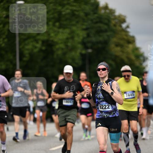 29.06.2025 - hella hamburg halbmarathon Dr. Thomas Lammeyer http://msf.ph/oto/8493945 29.06.2025 10:22:38 Kennedybrücke 1234, 1268, 1820, 2335, 2634, 2821, 3125, 3202, 4123, 4383, 5264, 5266, 5611, 5733, 5909, 6413, 7121, 7413, 7445, 7838, 7883, 8067, 8341, 8665, 9222, 9276, 9505, 9844, 10174, 10467, 10502, 10659, 10856, 10908, 10946, 11020 meine-sportfotos.de