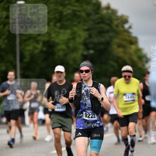 29.06.2025 - hella hamburg halbmarathon Dr. Thomas Lammeyer http://msf.ph/oto/8493955 29.06.2025 10:22:38 Kennedybrücke 1234, 1268, 1820, 2335, 2634, 2821, 3125, 3202, 4123, 4383, 5264, 5266, 5611, 5733, 5909, 6413, 7121, 7413, 7445, 7838, 7883, 8067, 8341, 8665, 9222, 9276, 9505, 9844, 10174, 10467, 10502, 10659, 10856, 10908, 10946, 11020 meine-sportfotos.de