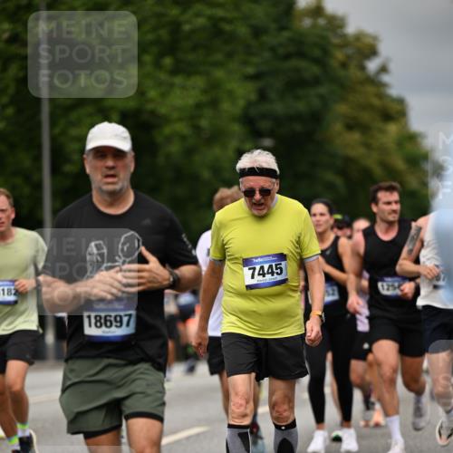 29.06.2025 - hella hamburg halbmarathon Dr. Thomas Lammeyer http://msf.ph/oto/8494034 29.06.2025 10:22:41 Kennedybrücke 1234, 1521, 1820, 2335, 2634, 2821, 3125, 3202, 4123, 4383, 5264, 5266, 5611, 5733, 5909, 5910, 6413, 7121, 7413, 7445, 7454, 7838, 8067, 8341, 8665, 9222, 9276, 9505, 9844, 10174, 10467, 10502, 10659, 10856, 11020 meine-sportfotos.de