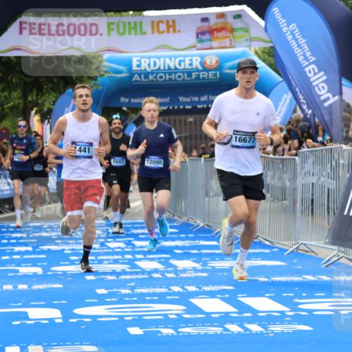 29.06.2025 - hella hamburg halbmarathon Strokosch-Dieckow http://msf.ph/oto/8494200 29.06.2025 10:42:06 Ziel 1441, 5682, 5690, 6593, 7765, 9365, 10216, 11417, 12098, 12292, 13196, 13709, 14899, 15846, 16626, 16677, 17363, 17864, 17926, 18772, 18802, 18920, 19046 meine-sportfotos.de