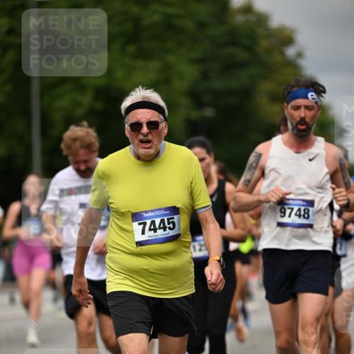 29.06.2025 - hella hamburg halbmarathon Dr. Thomas Lammeyer http://msf.ph/oto/8494295 29.06.2025 10:22:43 Kennedybrücke 1234, 1521, 1820, 2335, 2634, 2821, 3125, 3202, 3591, 4123, 4383, 5049, 5264, 5266, 5611, 5733, 5909, 5910, 6413, 7121, 7214, 7413, 7445, 7454, 8067, 8341, 8665, 9222, 9276, 9505, 10467, 10502, 10659, 10856, 11020 meine-sportfotos.de