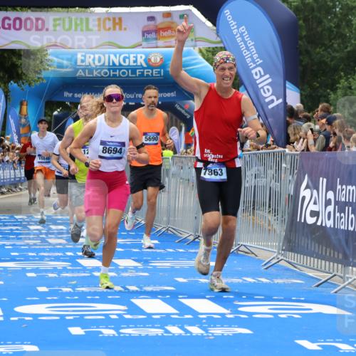29.06.2025 - hella hamburg halbmarathon Strokosch-Dieckow http://msf.ph/oto/8494327 29.06.2025 10:41:57 Ziel 1169, 5690, 6593, 7092, 7363, 8694, 11417, 12292, 13196, 15521, 15846, 16507, 17864, 17926, 18920, 19046 meine-sportfotos.de