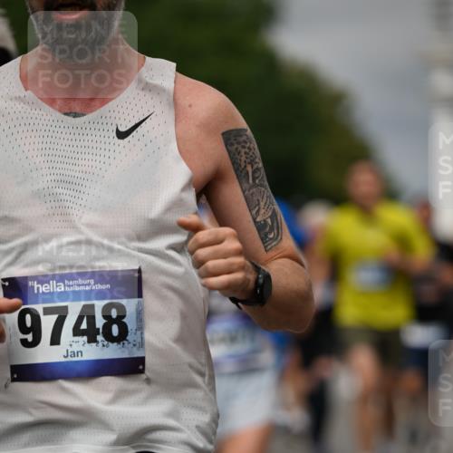 29.06.2025 - hella hamburg halbmarathon Dr. Thomas Lammeyer http://msf.ph/oto/8494359 29.06.2025 10:22:45 Kennedybrücke 1234, 1521, 1820, 2335, 2821, 3125, 3202, 3321, 3591, 3592, 4123, 4383, 5049, 5264, 5266, 5611, 5733, 5909, 5910, 6413, 7121, 7214, 7445, 7454, 8067, 8341, 8665, 8799, 9222, 9276, 9505, 9549, 9658, 10172, 10467, 10502, 10659, 10856, 11020 meine-sportfotos.de