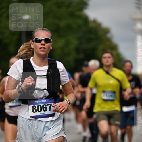 29.06.2025 - hella hamburg halbmarathon Dr. Thomas Lammeyer http://msf.ph/oto/8494383 29.06.2025 10:22:46 Kennedybrücke 1234, 1521, 1820, 2335, 2821, 3125, 3202, 3321, 3591, 3592, 4123, 4383, 5049, 5264, 5266, 5611, 5733, 5909, 5910, 6413, 7121, 7214, 7445, 7454, 8067, 8341, 8665, 8799, 9222, 9276, 9505, 9549, 9658, 10172, 10467, 10502, 10659, 10856, 11020 meine-sportfotos.de
