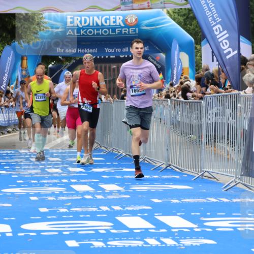 29.06.2025 - hella hamburg halbmarathon Strokosch-Dieckow http://msf.ph/oto/8494406 29.06.2025 10:41:55 Ziel 1169, 5690, 6593, 7092, 7363, 8694, 11417, 11765, 12292, 13196, 15521, 15846, 15935, 16507, 17864, 17926, 18920, 19046 meine-sportfotos.de