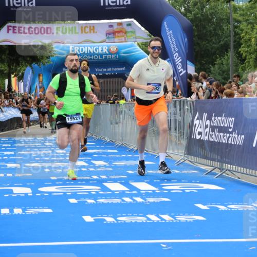 29.06.2025 - hella hamburg halbmarathon Strokosch-Dieckow http://msf.ph/oto/8494449 29.06.2025 10:41:51 Ziel 1169, 1763, 7092, 7363, 8694, 10415, 11765, 14346, 15521, 15935, 16507 meine-sportfotos.de