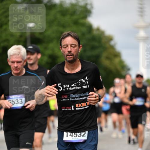 29.06.2025 - hella hamburg halbmarathon Dr. Thomas Lammeyer http://msf.ph/oto/8494616 29.06.2025 10:22:49 Kennedybrücke 1234, 1521, 2335, 2821, 3202, 3321, 3591, 3592, 4123, 4383, 5049, 5264, 5266, 5611, 5733, 5910, 6413, 7121, 7214, 7445, 7454, 8067, 8341, 8665, 8799, 9222, 9276, 9505, 9549, 9658, 10172, 10467, 10502, 10687, 10856, 11020 meine-sportfotos.de