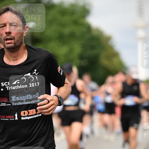 29.06.2025 - hella hamburg halbmarathon Dr. Thomas Lammeyer http://msf.ph/oto/8494640 29.06.2025 10:22:49 Kennedybrücke 1234, 1521, 2335, 2821, 3202, 3321, 3591, 3592, 4123, 4383, 5049, 5264, 5266, 5611, 5733, 5910, 6413, 7121, 7214, 7445, 7454, 8067, 8341, 8665, 8799, 9222, 9276, 9505, 9549, 9658, 10172, 10467, 10502, 10687, 10856, 11020 meine-sportfotos.de