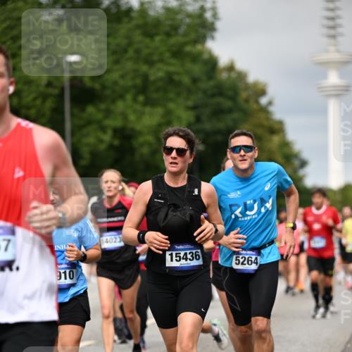 29.06.2025 - hella hamburg halbmarathon Dr. Thomas Lammeyer http://msf.ph/oto/8495141 29.06.2025 10:22:56 Kennedybrücke 1234, 1349, 1521, 2096, 2335, 3026, 3202, 3321, 3591, 3592, 4123, 4383, 4718, 4845, 5049, 5264, 5266, 5611, 5733, 5910, 6194, 6413, 6477, 6482, 7121, 7214, 7445, 7454, 8067, 8665, 8799, 9276, 9505, 9549, 9658, 9756, 9757, 9964, 10037, 10172, 10467, 10502, 10687, 10816, 10856, 11020 meine-sportfotos.de