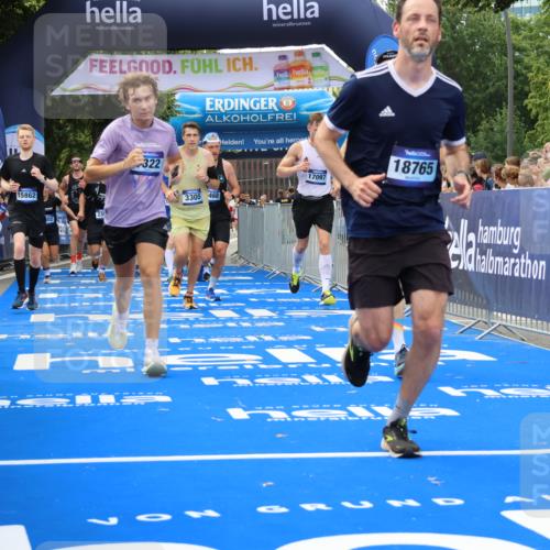 29.06.2025 - hella hamburg halbmarathon Strokosch-Dieckow http://msf.ph/oto/8495254 29.06.2025 10:44:30 Ziel 1057, 1468, 1782, 2365, 2402, 3305, 4310, 4691, 4991, 5476, 6490, 6495, 7322, 7710, 8928, 12327, 12554, 12711, 14351, 14464, 14667, 14798, 14816, 15862, 16224, 16803, 17097, 17729, 18107, 18464, 18539, 18560, 18765, 18806, 19206 meine-sportfotos.de