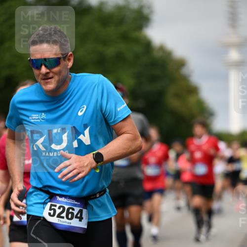 29.06.2025 - hella hamburg halbmarathon Dr. Thomas Lammeyer http://msf.ph/oto/8495293 29.06.2025 10:22:58 Kennedybrücke 1349, 1521, 2096, 2781, 3026, 3202, 3321, 3591, 3592, 4123, 4383, 4718, 4845, 5049, 5264, 5266, 5323, 5611, 5733, 5910, 6194, 6413, 6477, 6482, 7121, 7214, 7445, 7454, 8067, 8665, 8799, 9276, 9505, 9549, 9658, 9756, 9757, 9964, 10037, 10172, 10467, 10502, 10687, 10816, 10856, 11020 meine-sportfotos.de