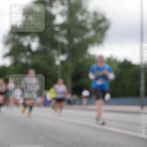 29.06.2025 - hella hamburg halbmarathon Luisa Fischer http://msf.ph/oto/8495295 29.06.2025 10:53:26 Kennedybrücke 2160, 3680, 3701, 3710, 4168, 7721, 7722, 7755, 9940, 10060 meine-sportfotos.de