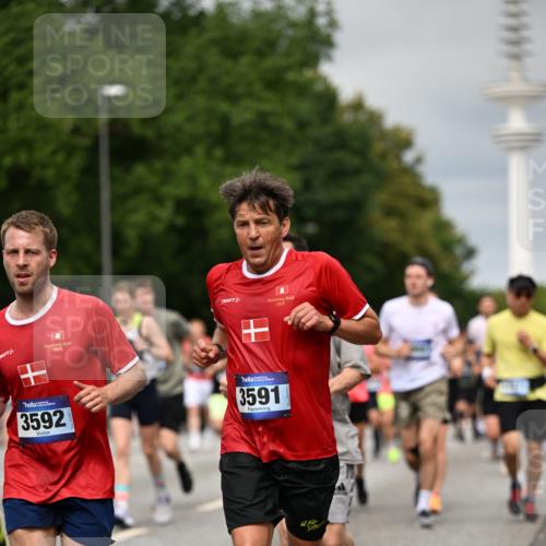 29.06.2025 - hella hamburg halbmarathon Dr. Thomas Lammeyer http://msf.ph/oto/8495412 29.06.2025 10:23:01 Kennedybrücke 1349, 1521, 2096, 2311, 2781, 3026, 3202, 3321, 3591, 3592, 4718, 4845, 5049, 5264, 5266, 5323, 5611, 5733, 5910, 6194, 6413, 6477, 6482, 7051, 7121, 7214, 7454, 7566, 7844, 8665, 8799, 9505, 9549, 9652, 9658, 9756, 9757, 9964, 10037, 10172, 10467, 10502, 10687, 10816, 10856, 11020 meine-sportfotos.de