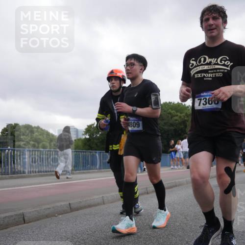 29.06.2025 - hella hamburg halbmarathon Luisa Fischer http://msf.ph/oto/8495532 29.06.2025 10:53:44 Kennedybrücke 4809, 003, 20, 7366, 15416, 1259, 1511, 1625, 2047, 4642, 4870, 5119, 5552, 6015, 8299, 10033 meine-sportfotos.de