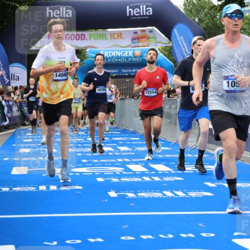 29.06.2025 - hella hamburg halbmarathon Strokosch-Dieckow http://msf.ph/oto/8495577 29.06.2025 10:44:27 Ziel 1057, 1468, 1902, 2365, 2402, 3305, 4310, 4691, 5476, 6495, 7191, 7322, 7710, 8928, 12327, 12554, 14464, 14667, 15862, 16803, 17097, 17729, 18539, 18765, 18806 meine-sportfotos.de