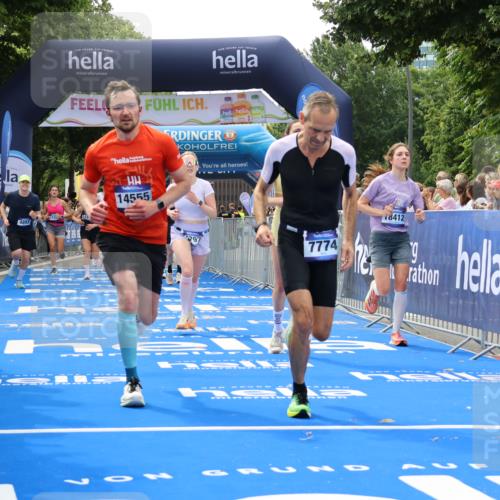 29.06.2025 - hella hamburg halbmarathon Strokosch-Dieckow http://msf.ph/oto/8495651 29.06.2025 10:41:26 Ziel 1570, 2579, 2797, 3204, 4303, 4893, 5987, 6771, 7432, 7774, 7796, 8358, 10783, 10894, 12588, 13457, 14275, 14555, 16816, 17159, 17882, 18412, 18442, 18491, 18509, 18573 meine-sportfotos.de