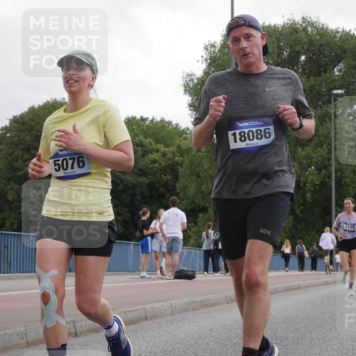 29.06.2025 - hella hamburg halbmarathon Luisa Fischer http://msf.ph/oto/8495668 29.06.2025 10:53:56 Kennedybrücke 5076, 18086, 1129, 18, 1478, 1487, 1511, 2047, 4695, 7133, 7161, 7677, 8833, 9096, 10437 meine-sportfotos.de
