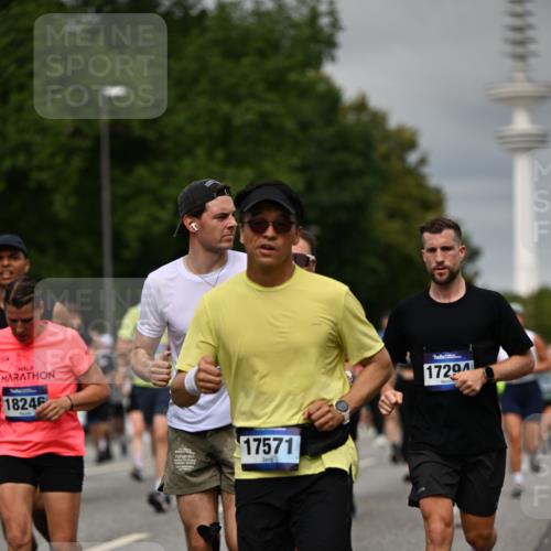 29.06.2025 - hella hamburg halbmarathon Dr. Thomas Lammeyer http://msf.ph/oto/8495672 29.06.2025 10:23:04 Kennedybrücke 1349, 1521, 2096, 2311, 2781, 3026, 3202, 3321, 3529, 3591, 3592, 4718, 4845, 5049, 5098, 5264, 5266, 5323, 5611, 5733, 5910, 6194, 6413, 6477, 6482, 7051, 7214, 7454, 7566, 7844, 8575, 8665, 8799, 9505, 9549, 9652, 9658, 9756, 9757, 9964, 10037, 10172, 10467, 10687, 10816, 11020 meine-sportfotos.de