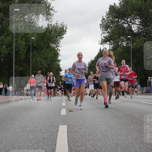 29.06.2025 - hella hamburg halbmarathon Luisa Fischer http://msf.ph/oto/8495738 29.06.2025 10:54:02 Kennedybrücke 16436, 16410, 16412, 404, 8833, 883, 8986, 14940, 773, 4534, 1478, 3647, 4695, 7133, 7161, 7677, 8833, 8986, 10437 meine-sportfotos.de