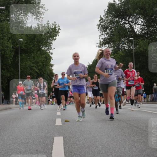 29.06.2025 - hella hamburg halbmarathon Luisa Fischer http://msf.ph/oto/8495744 29.06.2025 10:54:02 Kennedybrücke 16436, 410, 16412, 151, 18404, 883, 8986, 8833, 14940, 534, 14773, 1478, 3647, 4695, 7133, 7161, 7677, 8833, 8986, 10437 meine-sportfotos.de