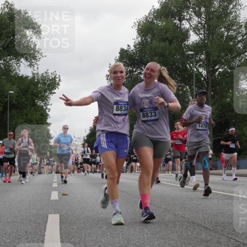 29.06.2025 - hella hamburg halbmarathon Luisa Fischer http://msf.ph/oto/8495771 29.06.2025 10:54:04 Kennedybrücke 1643, 16410, 15105, 18404, 8834, 8833, 6178, 14534, 1478, 14773, 1478, 3647, 6178, 7133, 7161, 7677, 8833, 8986, 10437 meine-sportfotos.de