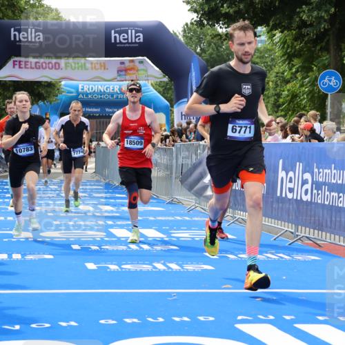 29.06.2025 - hella hamburg halbmarathon Strokosch-Dieckow http://msf.ph/oto/8495784 29.06.2025 10:41:23 Ziel 1570, 2579, 2797, 3204, 4303, 4893, 5987, 6771, 7432, 7774, 7796, 10783, 12588, 13876, 14555, 16816, 17159, 17882, 18412, 18509, 18573, 18764 meine-sportfotos.de