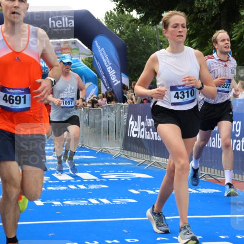 29.06.2025 - hella hamburg halbmarathon Strokosch-Dieckow http://msf.ph/oto/8495788 29.06.2025 10:44:26 Ziel 1057, 1468, 1902, 3305, 4310, 4691, 7191, 7322, 7710, 8928, 12327, 12554, 14464, 14667, 15862, 16803, 17097, 17729, 18765, 18806 meine-sportfotos.de