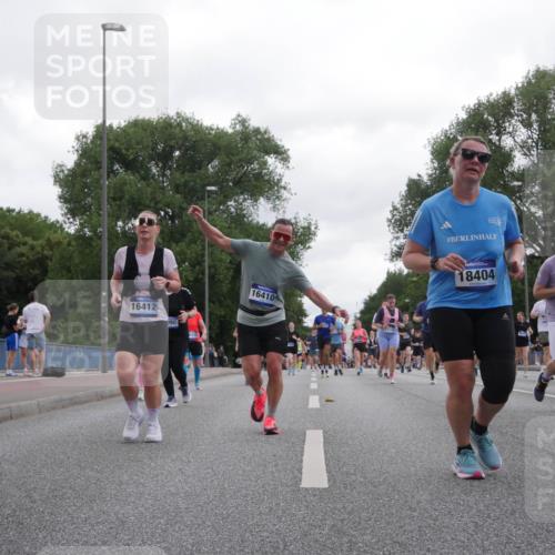 29.06.2025 - hella hamburg halbmarathon Luisa Fischer http://msf.ph/oto/8495875 29.06.2025 10:54:10 Kennedybrücke 16412, 090, 16410, 18404, 3647, 4848, 6178, 7141, 8986, 9605 meine-sportfotos.de
