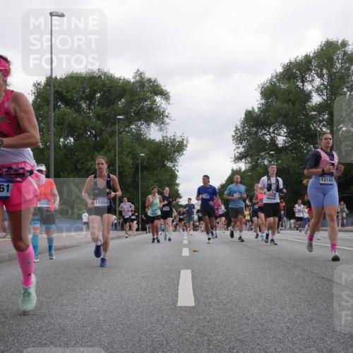 29.06.2025 - hella hamburg halbmarathon Luisa Fischer http://msf.ph/oto/8495925 29.06.2025 10:54:13 Kennedybrücke 18961, 16436, 11052, 12800, 7141, 13887, 505, 13143, 13127, 2358, 2859, 4848, 5530, 6178, 7141, 9605 meine-sportfotos.de