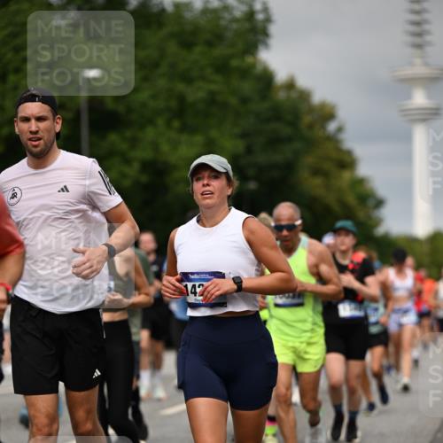 29.06.2025 - hella hamburg halbmarathon Dr. Thomas Lammeyer http://msf.ph/oto/8496097 29.06.2025 10:23:10 Kennedybrücke 1349, 1718, 2096, 2311, 2589, 2781, 2895, 3026, 3321, 3529, 3591, 3592, 4718, 4845, 5034, 5049, 5098, 5323, 5910, 6194, 6270, 6477, 6482, 7051, 7214, 7252, 7454, 7566, 7844, 8575, 8799, 9549, 9652, 9658, 9756, 9757, 9964, 10037, 10172, 10687, 10816, 11081 meine-sportfotos.de
