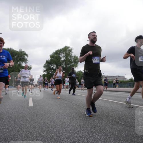 29.06.2025 - hella hamburg halbmarathon Luisa Fischer http://msf.ph/oto/8496276 29.06.2025 10:54:42 Kennedybrücke 13846, 11577, 1930, 16553, 11913, 16500, 1650, 1930, 2202, 2380, 3838, 4652, 5286, 5289, 5357, 7012, 7938, 8410, 9166, 9167, 9933, 10552, 10636 meine-sportfotos.de