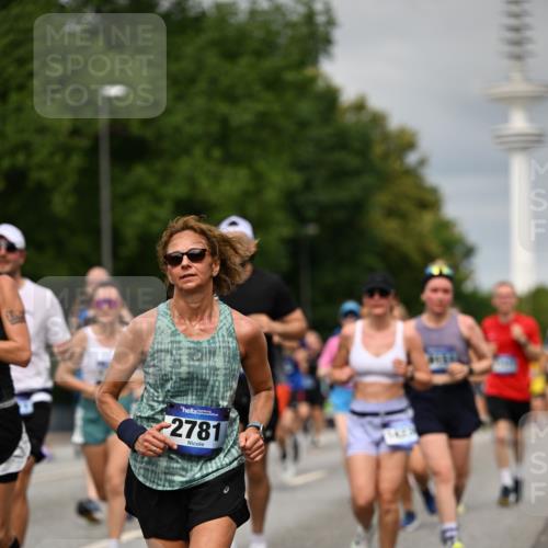29.06.2025 - hella hamburg halbmarathon Dr. Thomas Lammeyer http://msf.ph/oto/8496355 29.06.2025 10:23:15 Kennedybrücke 1325, 1349, 1718, 1755, 2017, 2096, 2311, 2589, 2781, 2895, 3026, 3105, 3118, 3529, 4718, 4722, 4845, 5034, 5098, 5323, 6194, 6270, 6477, 6482, 6736, 7051, 7252, 7566, 7844, 8575, 8761, 8799, 9252, 9652, 9658, 9756, 9757, 9964, 10037, 10687, 10816, 11081 meine-sportfotos.de