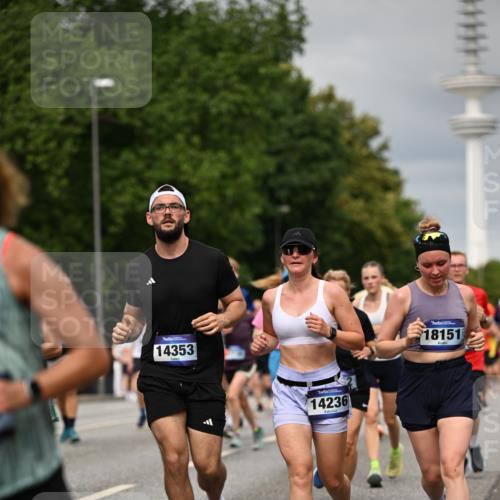 29.06.2025 - hella hamburg halbmarathon Dr. Thomas Lammeyer http://msf.ph/oto/8496381 29.06.2025 10:23:16 Kennedybrücke 1325, 1332, 1349, 1718, 1755, 2017, 2096, 2311, 2589, 2781, 2895, 3026, 3105, 3118, 3529, 4718, 4722, 4845, 5034, 5080, 5098, 5323, 6194, 6270, 6477, 6482, 6736, 7051, 7252, 7566, 7844, 8575, 8761, 9252, 9652, 9756, 9757, 9964, 10037, 10129, 10687, 10816, 11081 meine-sportfotos.de