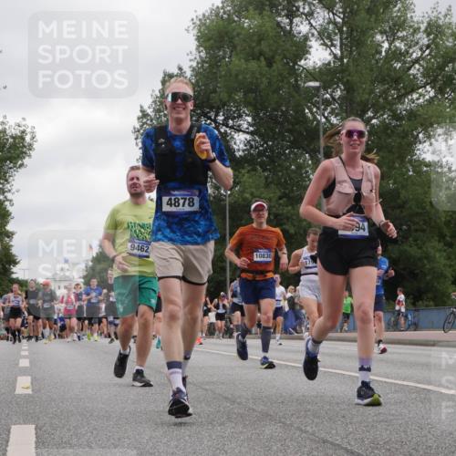 29.06.2025 - hella hamburg halbmarathon Luisa Fischer http://msf.ph/oto/8496587 29.06.2025 10:55:11 Kennedybrücke 916, 9462, 4878, 10830, 94, 1418, 1997, 3934, 4878, 5394, 5534, 6456, 6954, 7770, 7771, 7841, 8040, 9460, 9462, 9590, 10830 meine-sportfotos.de