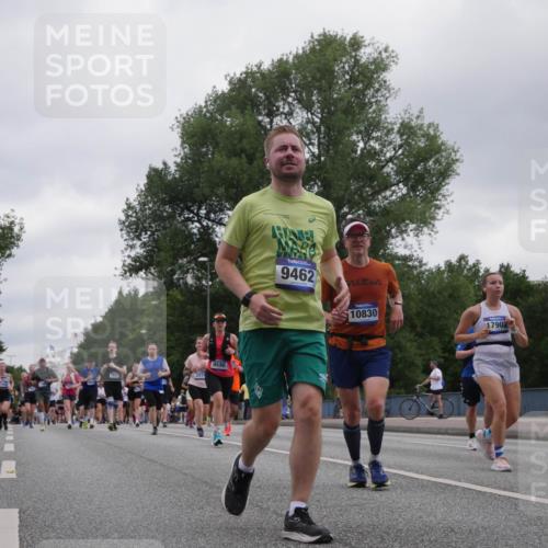 29.06.2025 - hella hamburg halbmarathon Luisa Fischer http://msf.ph/oto/8496612 29.06.2025 10:55:13 Kennedybrücke 678, 3934, 9590, 9462, 10830, 17902, 1418, 1997, 3934, 4878, 5394, 5534, 6456, 7841, 8040, 9460, 9462, 9590, 10830 meine-sportfotos.de